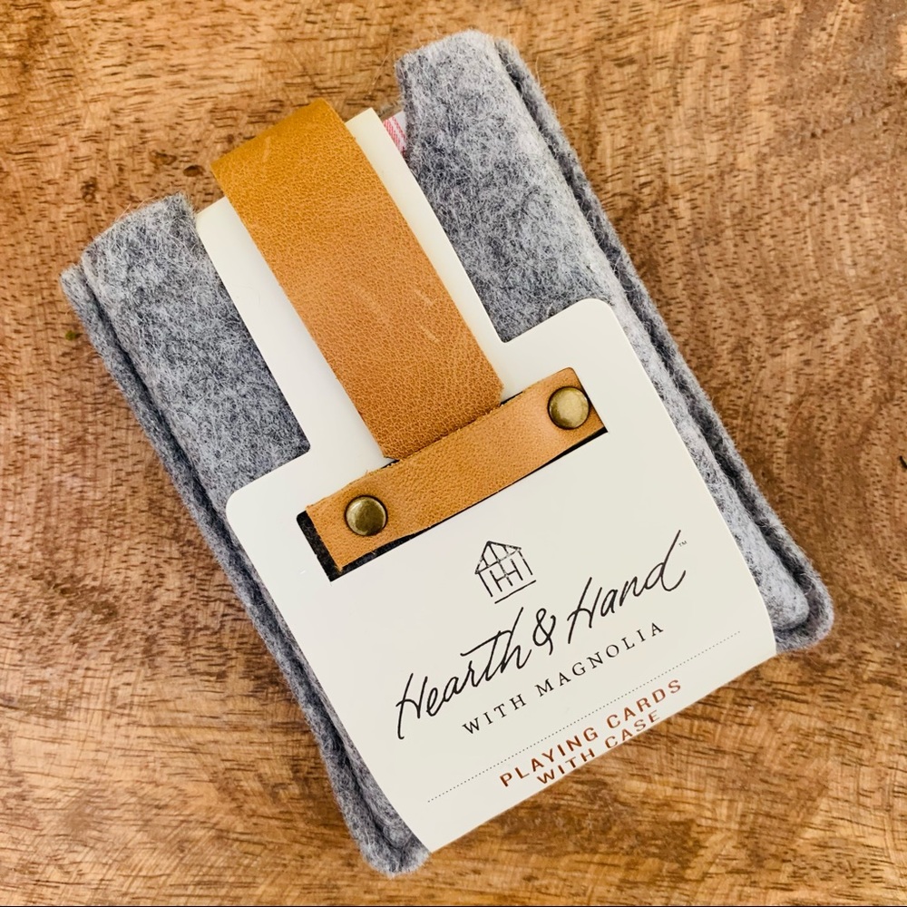 PLAYING CARDS with Case Magnolia Game night